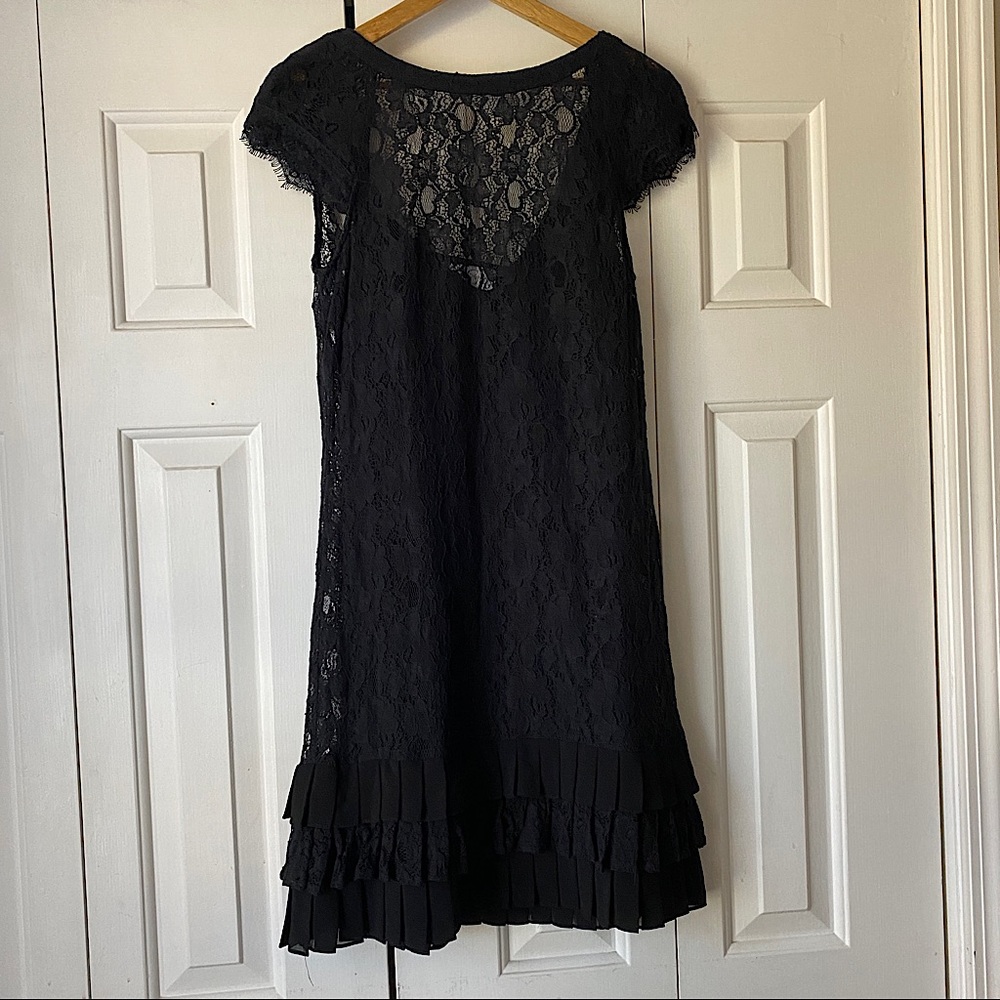 Jessica Simpson | Black Lace Dress